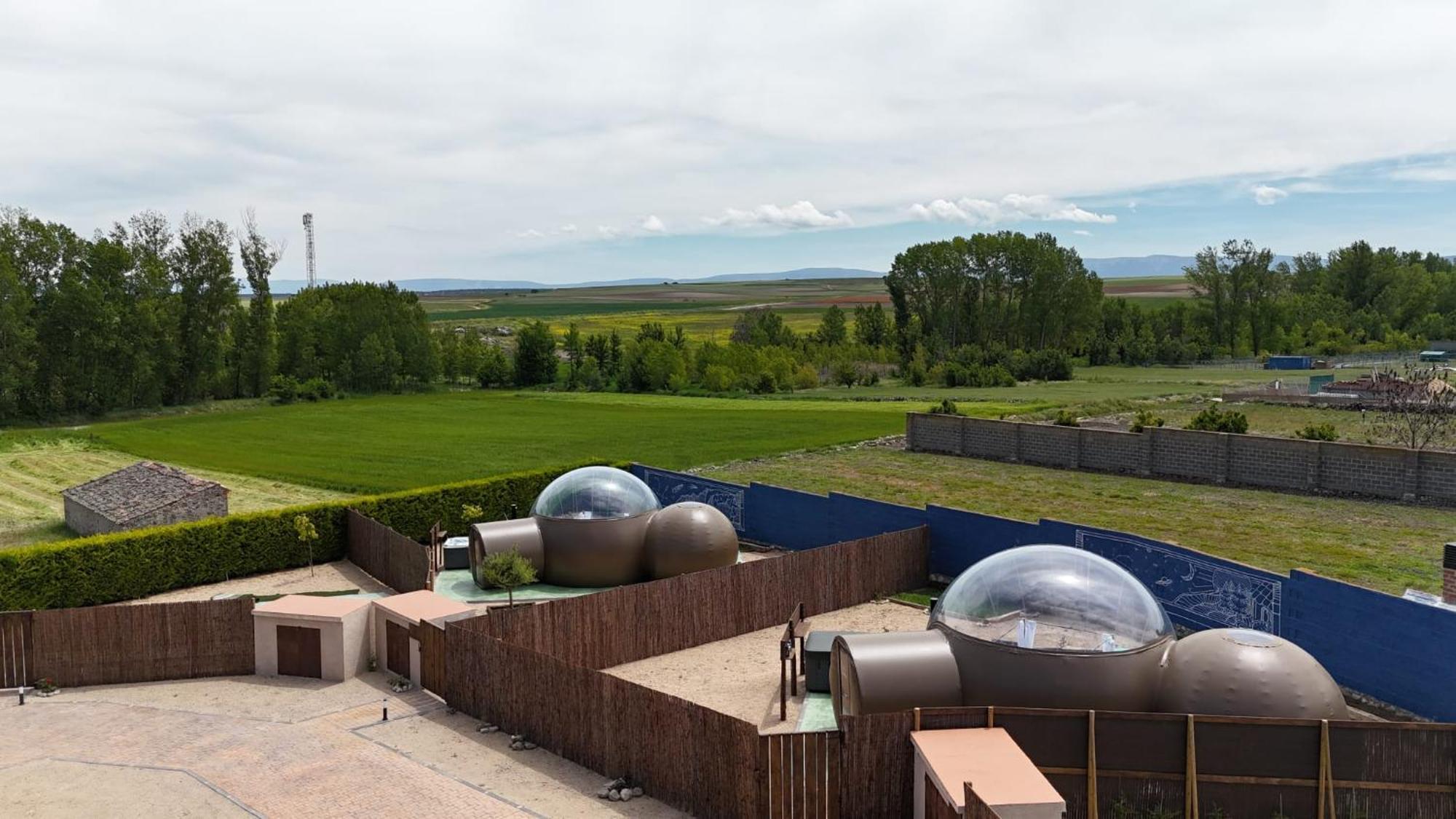 Cosmoveros - Hotel Burbuja Pedraza Экстерьер фото